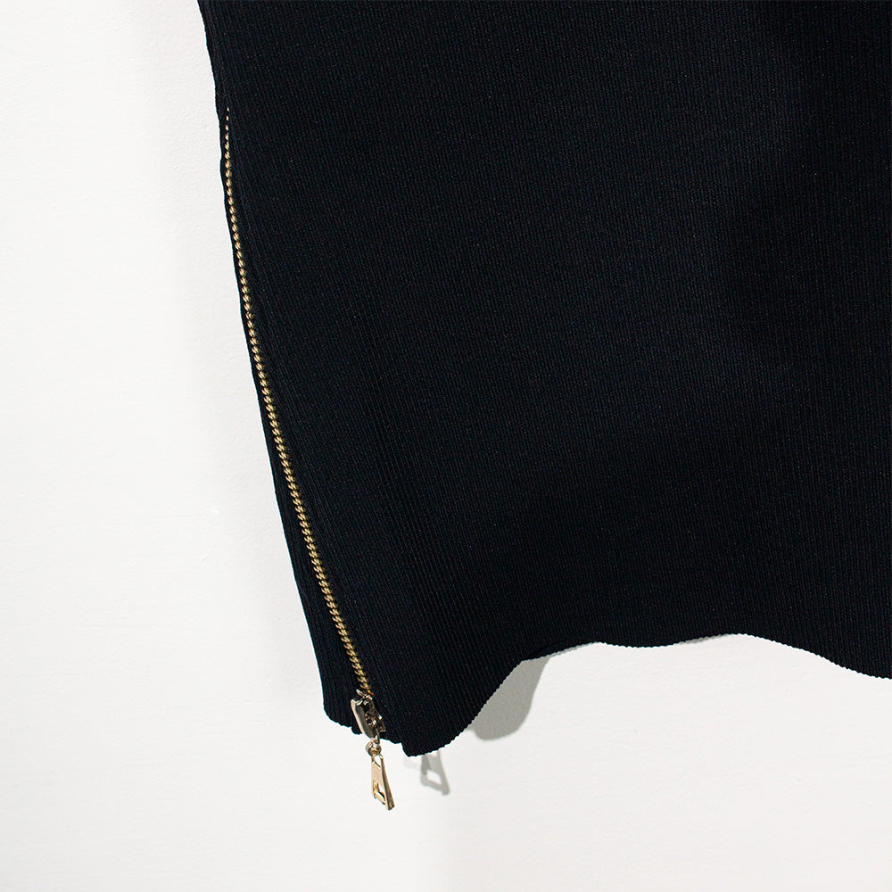 Knitted Black Dress with Pearl and Chain