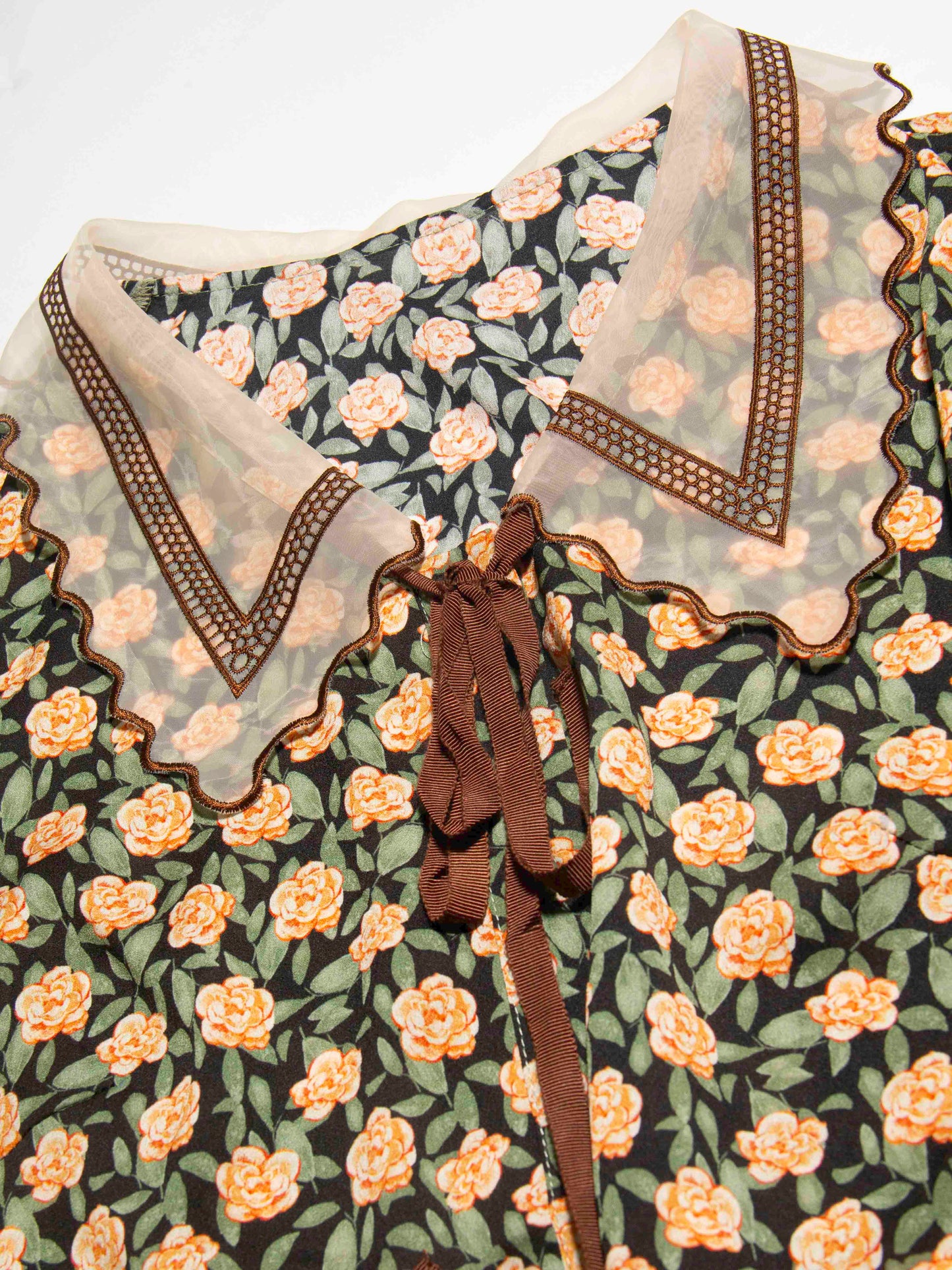 Floral Mesh Collar Blouse
