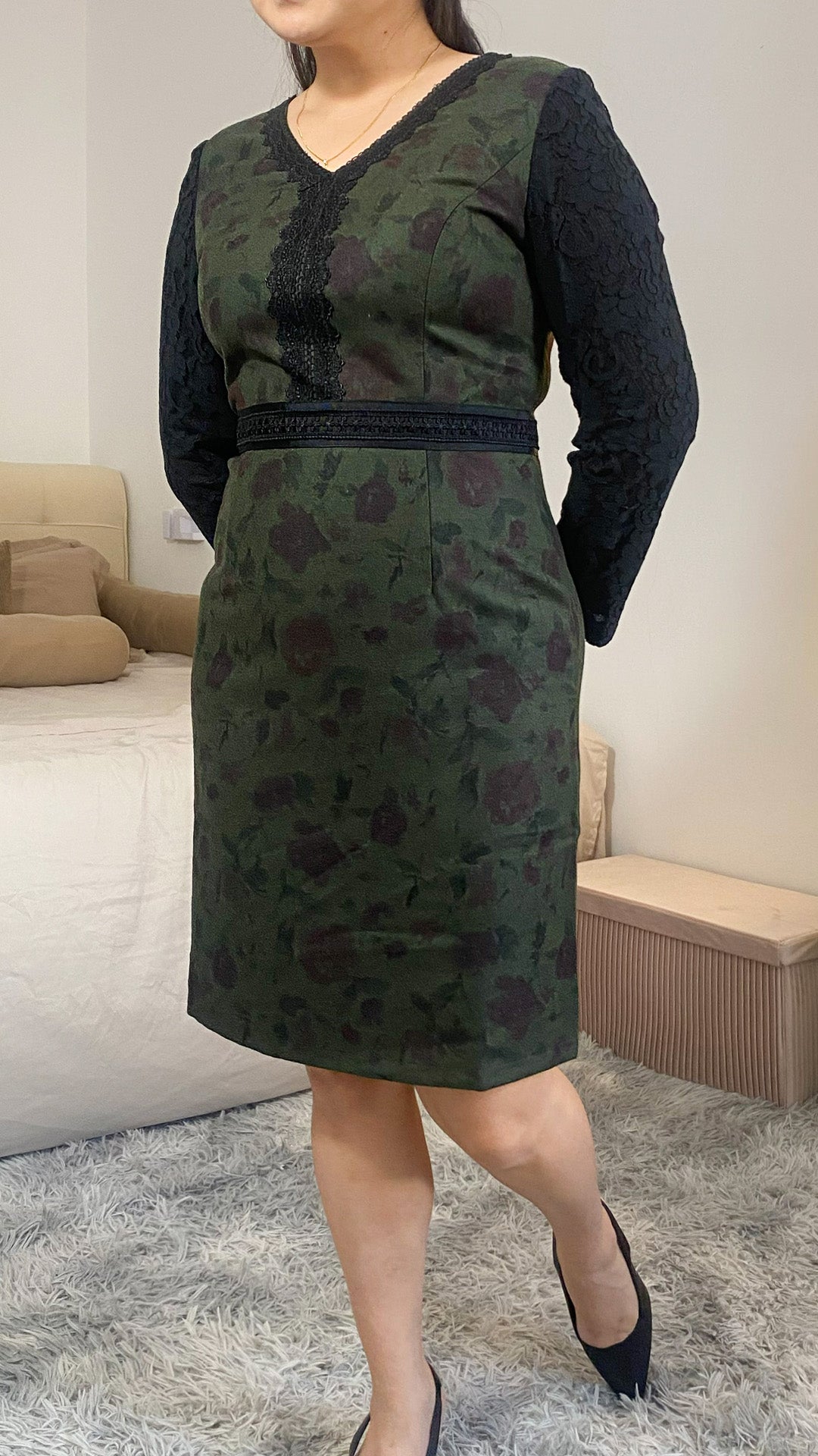 Forest Lace-Sleeve Dress