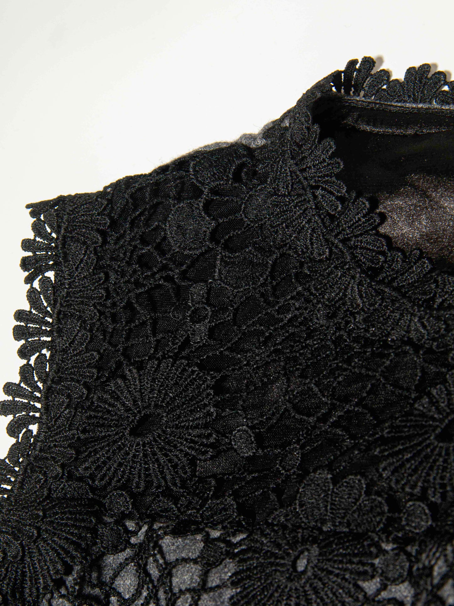 Lace Contrast Sheath Dress